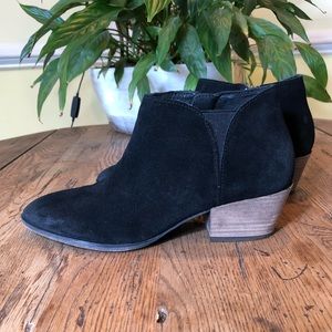 Caslon Black Suede Ankle Booties Size 7M